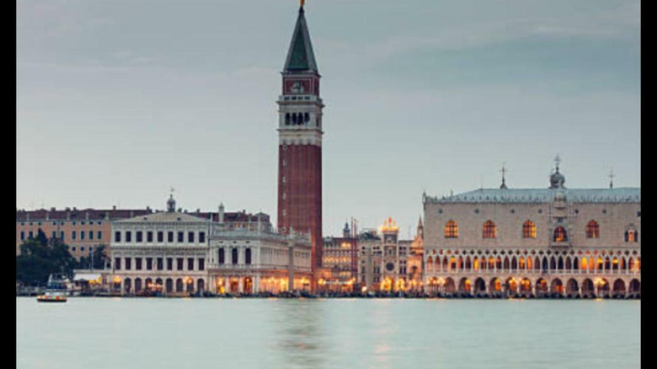 Venezia Suite Apartment Mira Exteriör bild